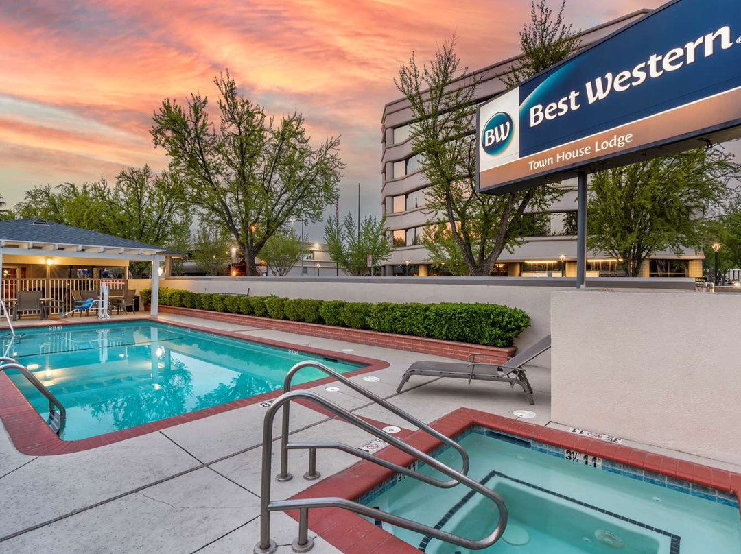 Best Western Town House Lodge主图