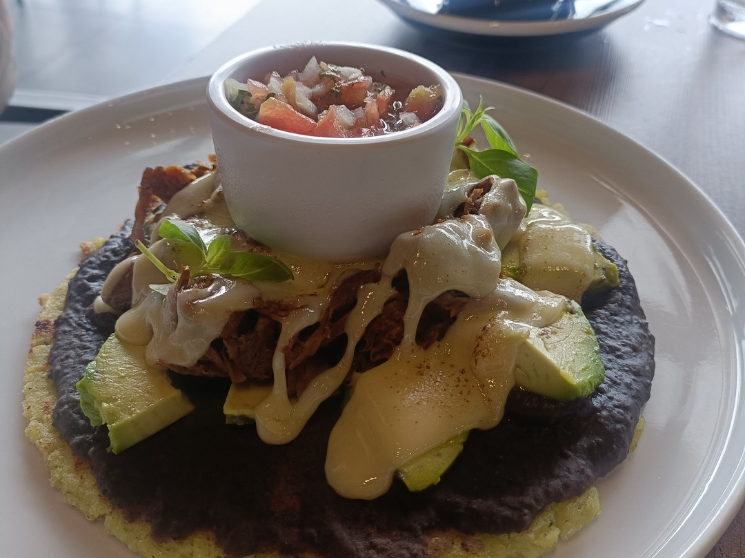 Raul Castaño Down Town