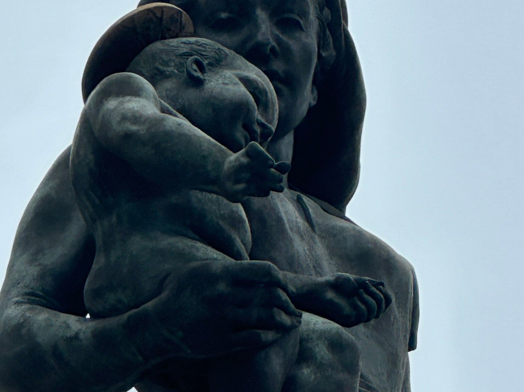 Colonna Madonna Con Bambino-蒙蒂基亚里必去景点