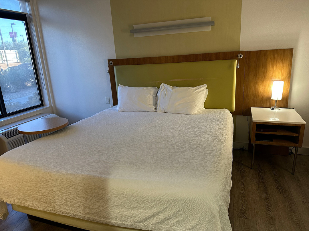 SpringHill Suites by Marriott Kingman Route 66主图