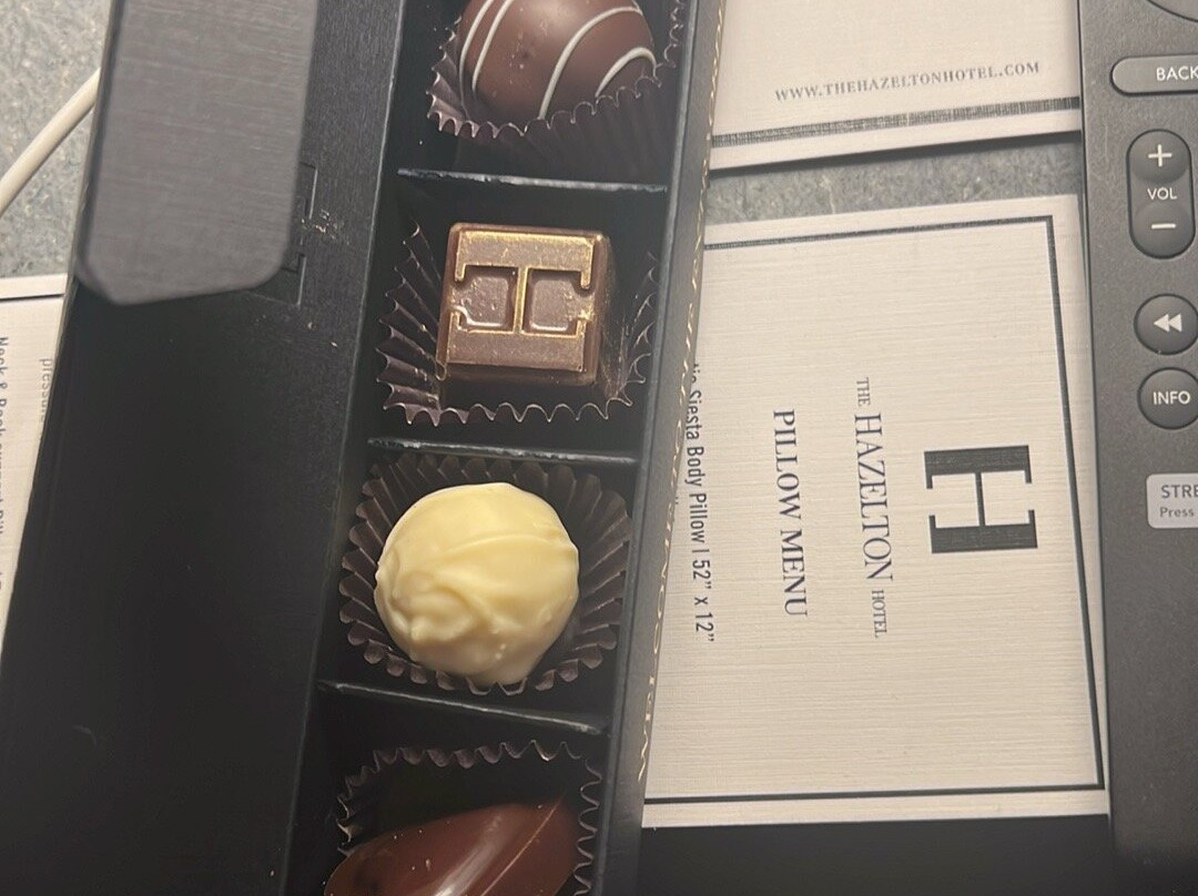 黑泽尔顿酒店主图