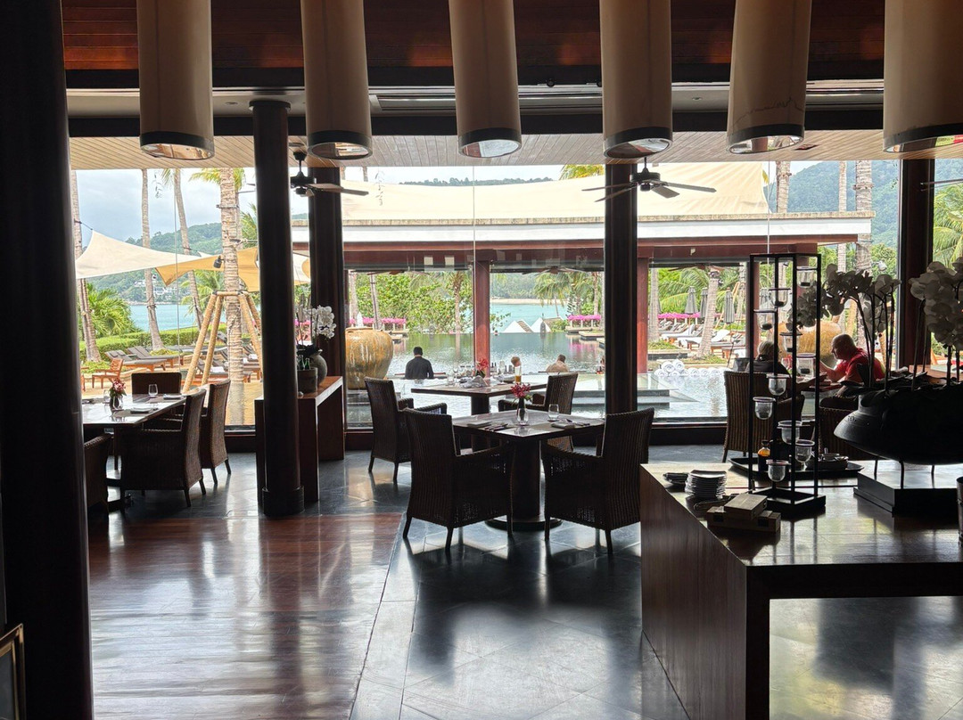 Silk Restaurant & Bar