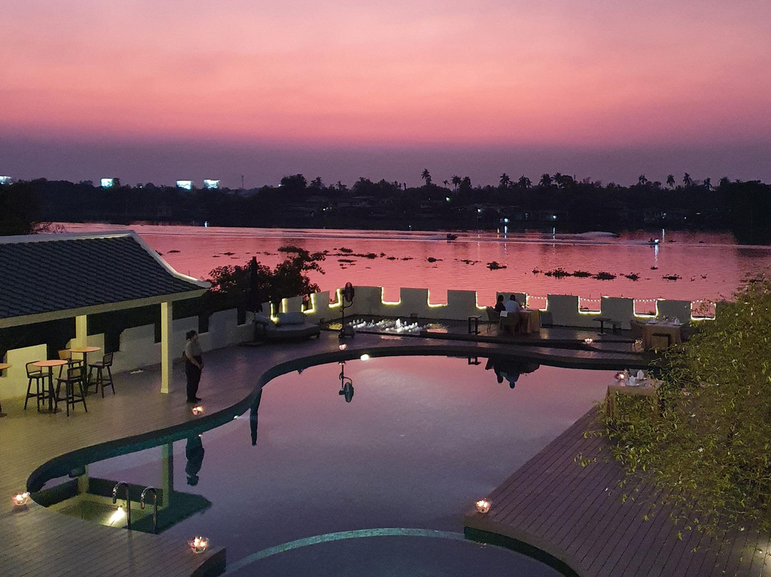 好友东方滨江帕科瑞德酒店主图