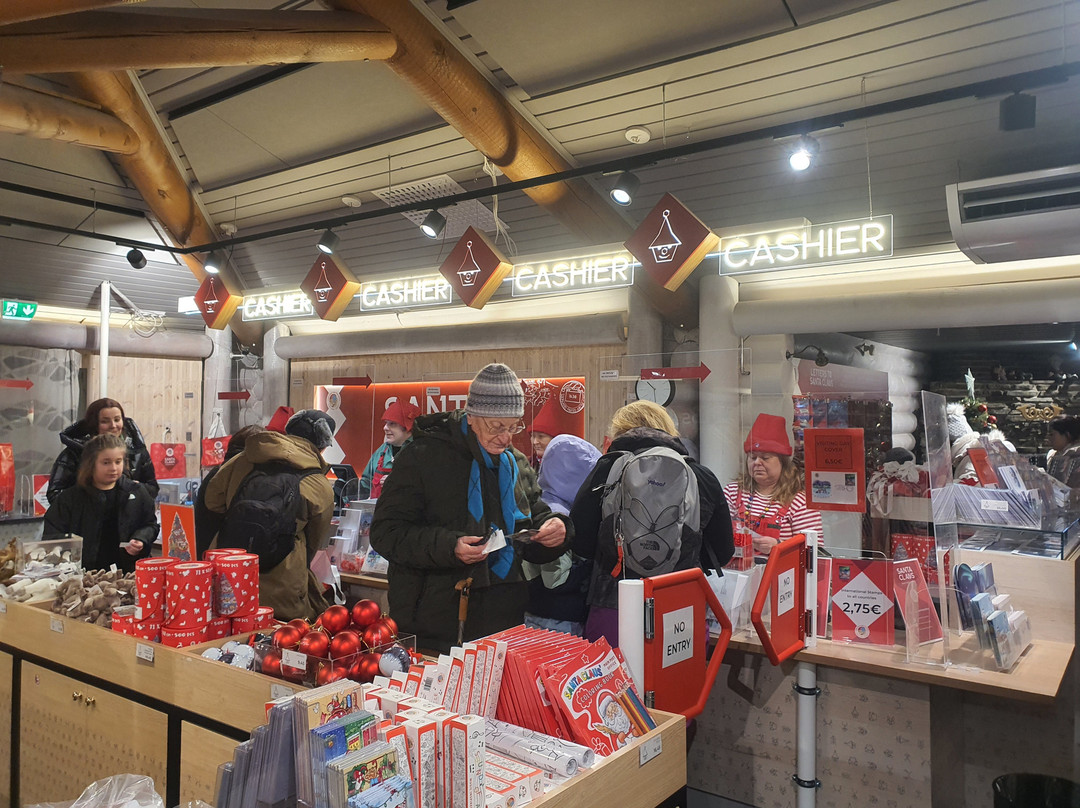 Santa Claus' Main Post Office-罗瓦涅米必去景点