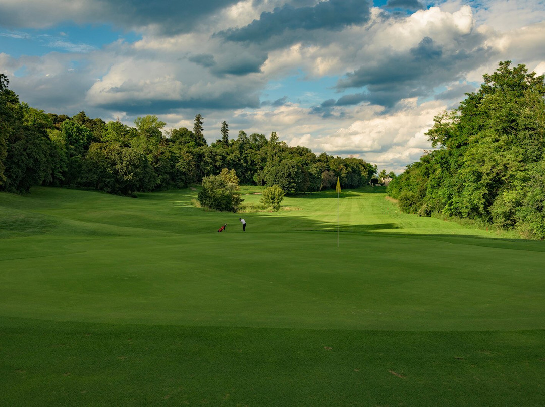 Golf Club Castel d'Aviano-阿维亚诺必去景点