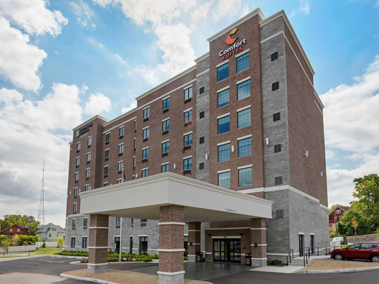 Comfort Suites Cincinnati University - Downtown主图