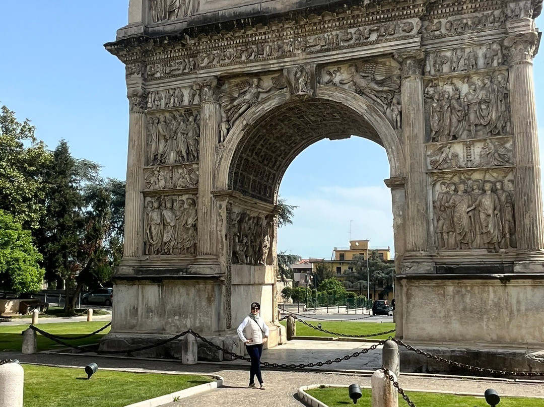 Arco di Traiano-贝内文托省必去景点