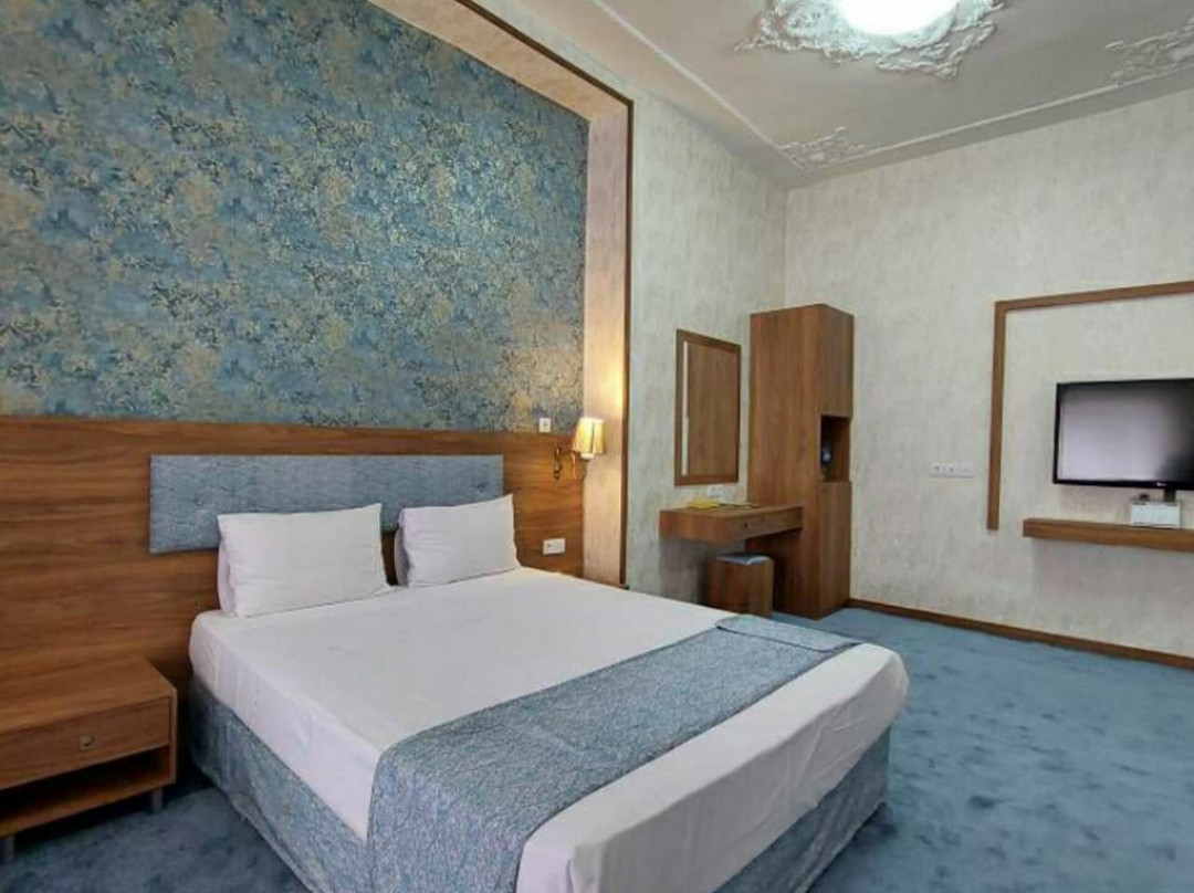 Parsian Hotel Buali主图