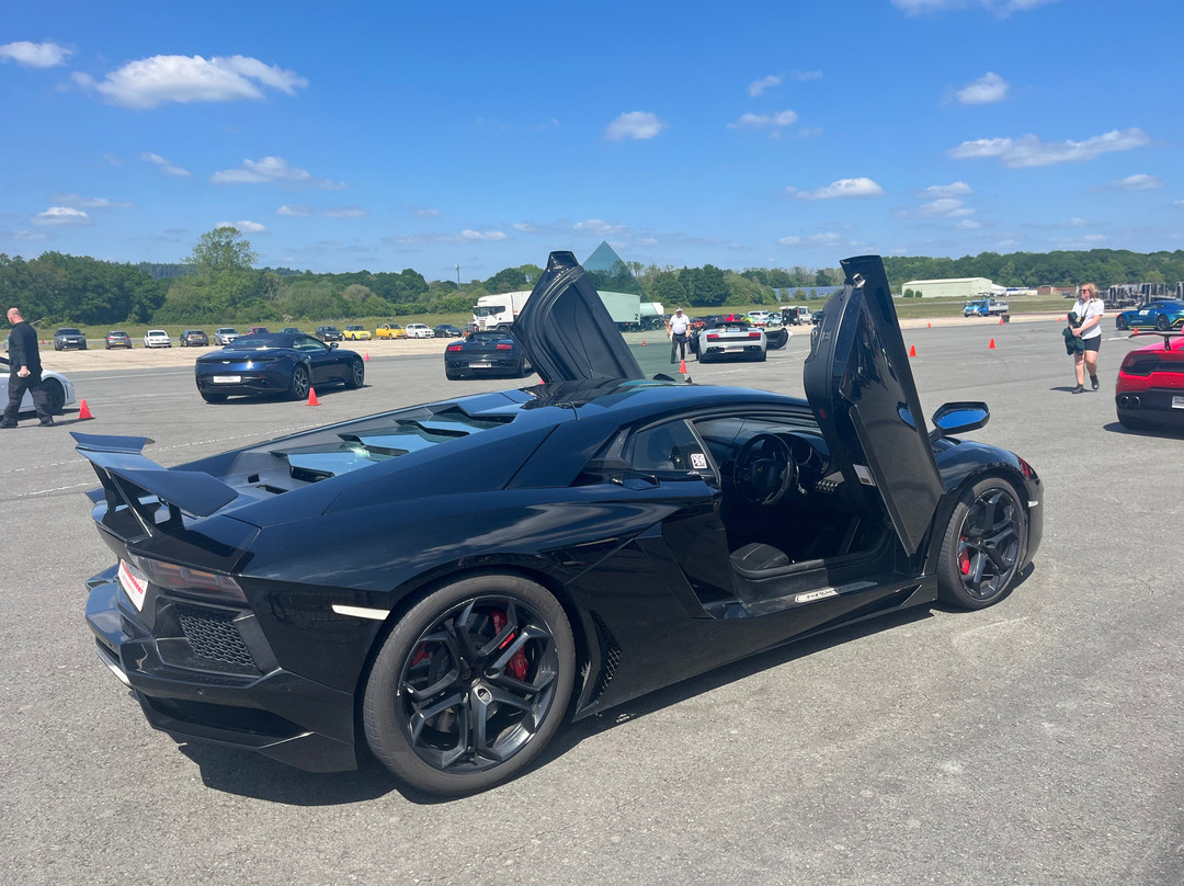 Everyman Driving Experiences-Cranleigh必去景点