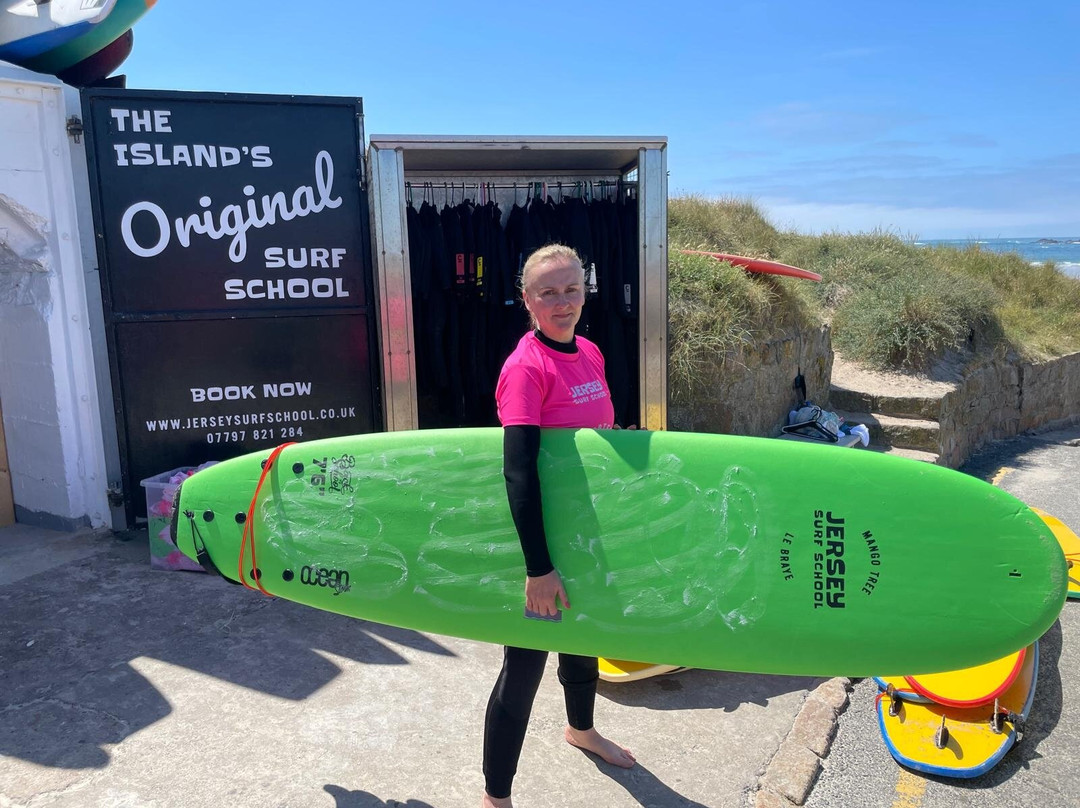 Jersey Surf School-St. Helier必去景点