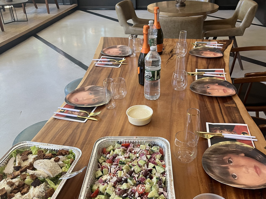 The Blake Hotel主图