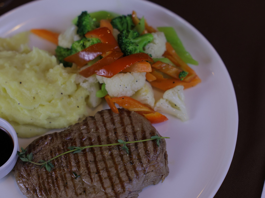 Piyal Wine House & Italian Restaurant