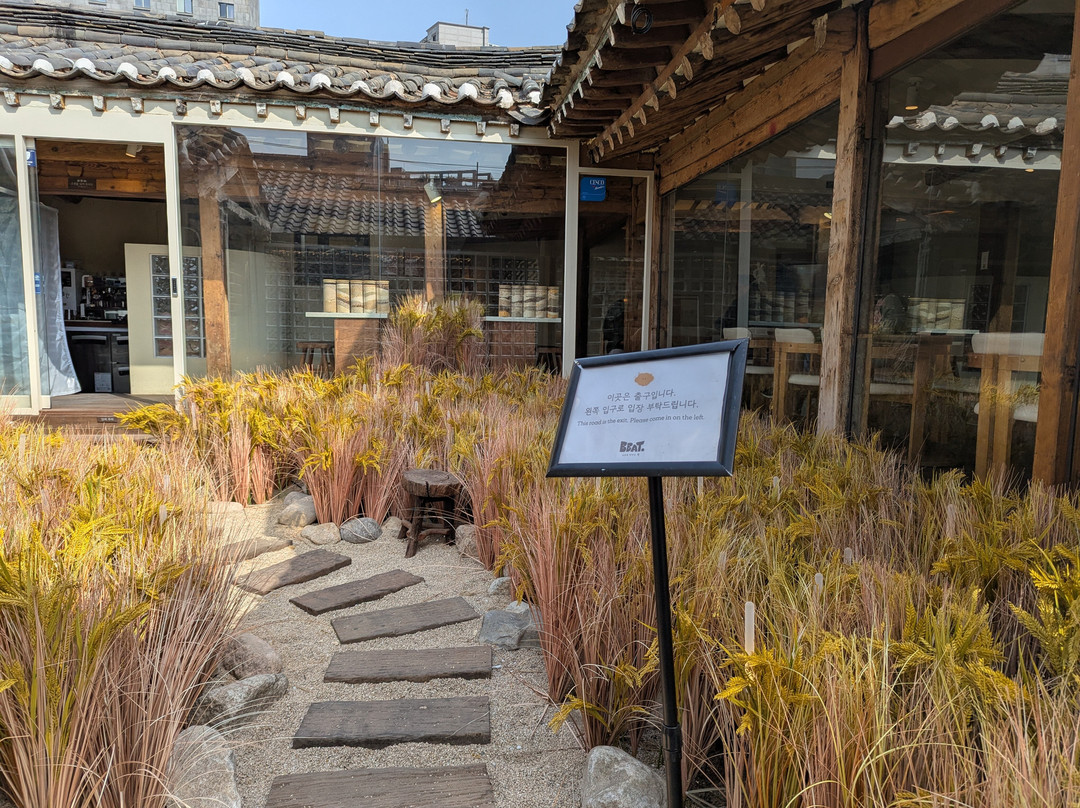 Ikseon-dong Hanok Street-首尔必去景点