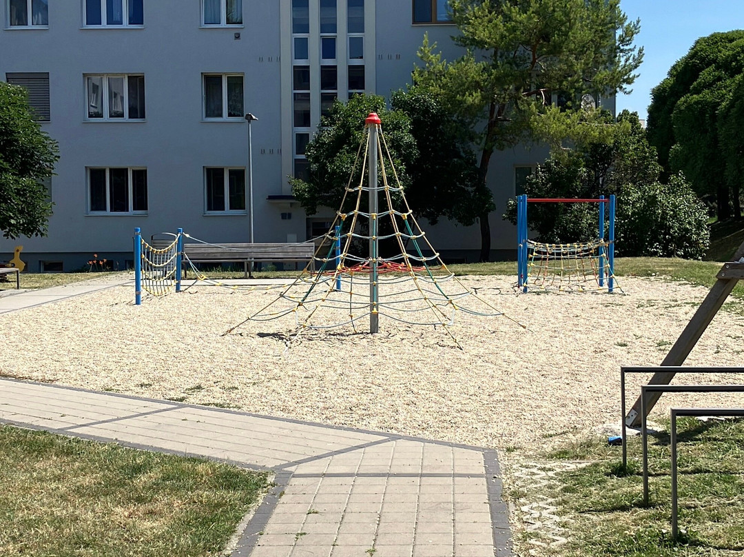 Detské ihrisko Za Poštou-Hlohovec必去景点