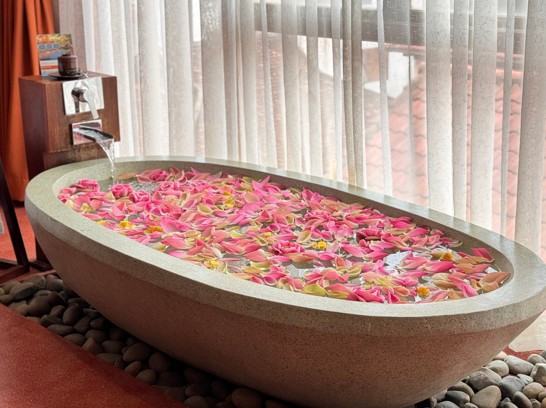 Golden Temple Boutique主图