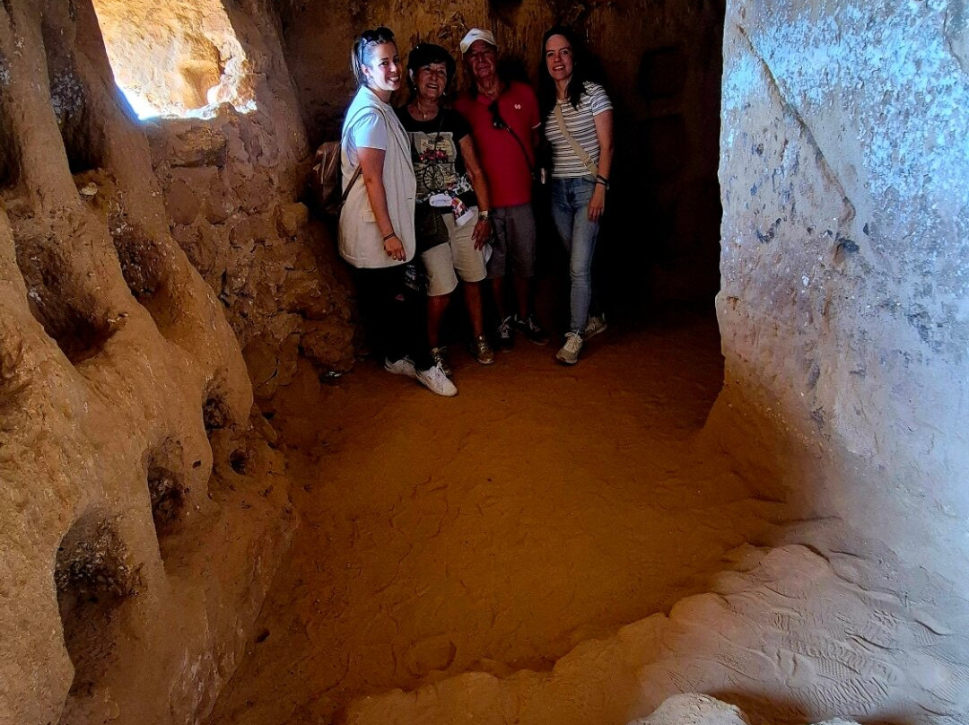 Cueva De Los Cien Pilares-Arnedo必去景点
