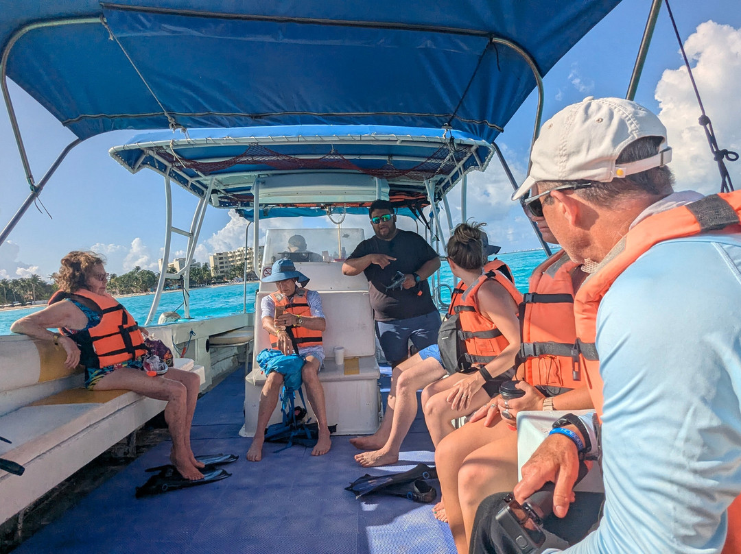 Isla Mujeres Boats-女人岛必去景点