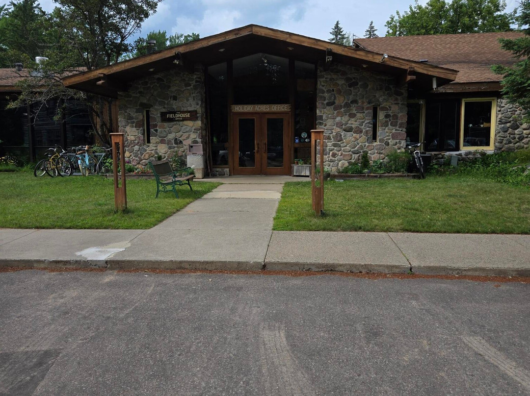 Holiday Acres Resort主图