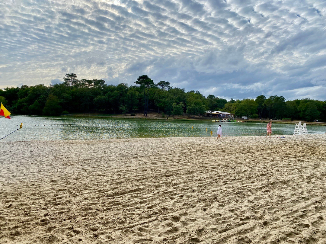 Camping Lac De Neufont-Saint-Amand-de-Vergt必去景点