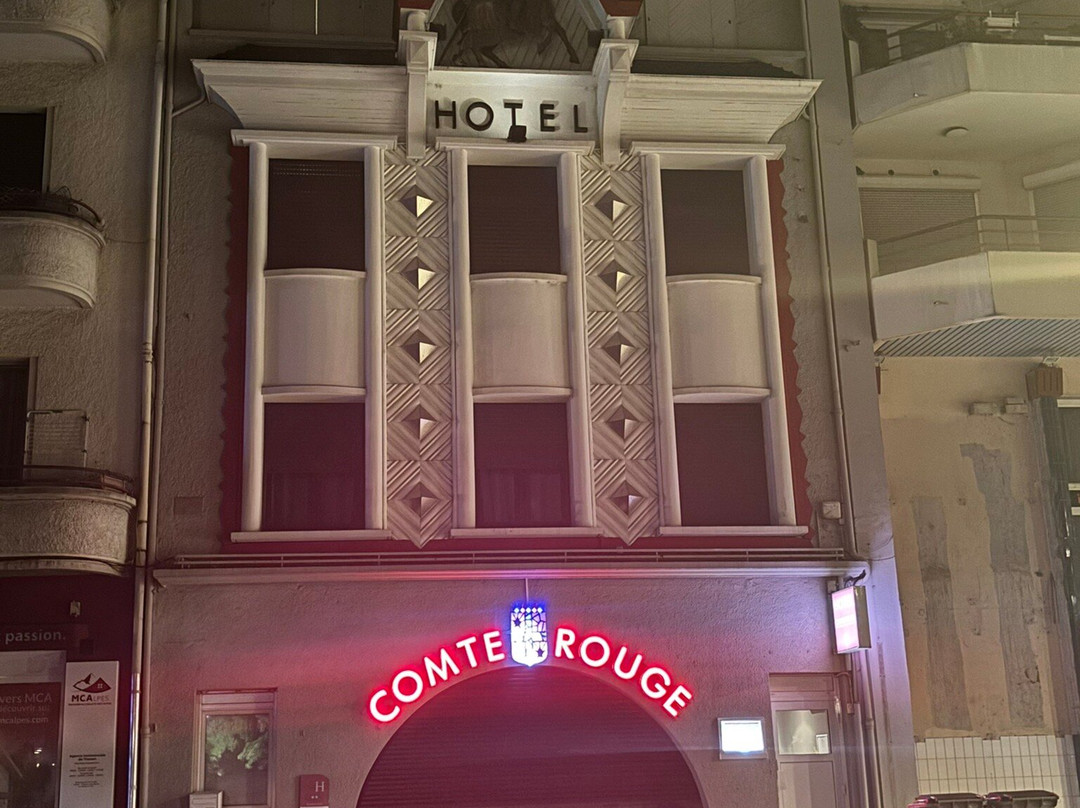 红色伯爵酒店主图