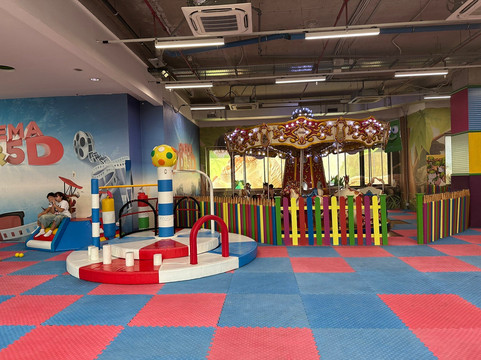 Tirana Ring Center-地拉那必去景点