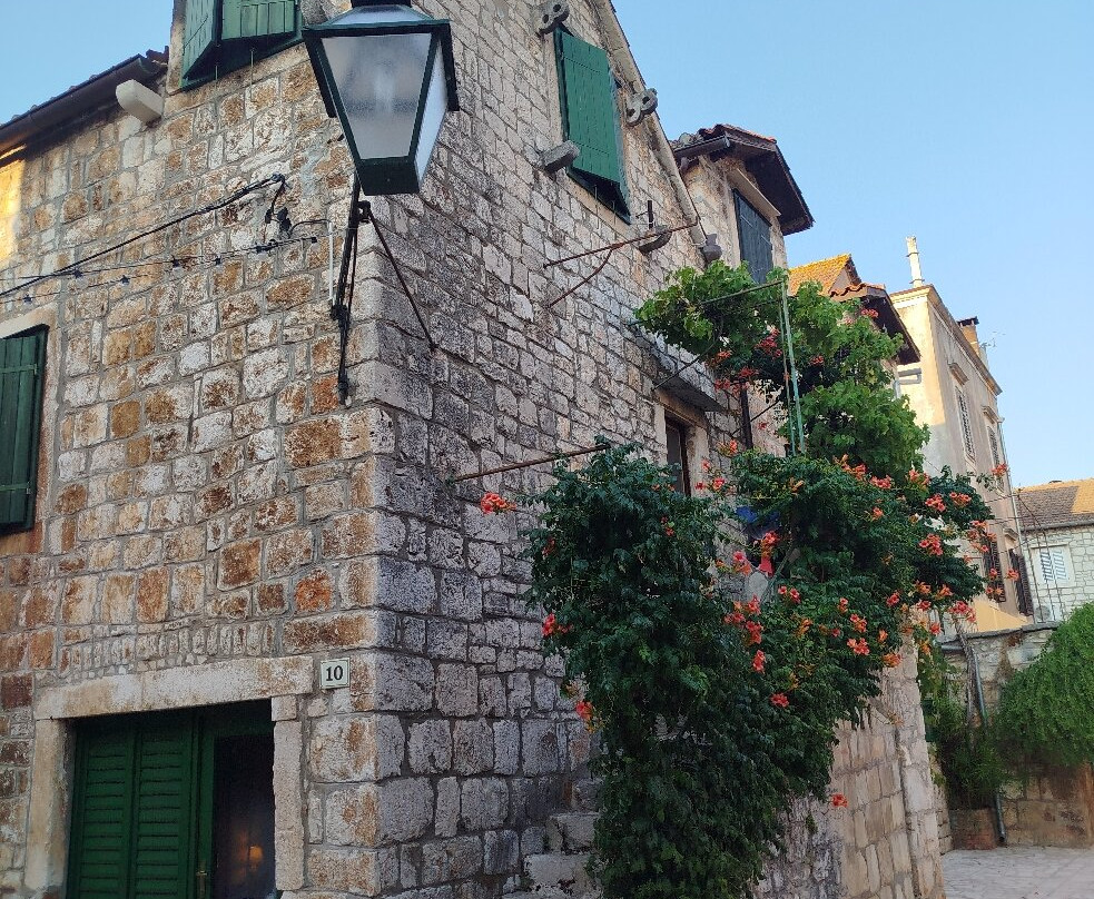 Starigrad - Central Dalmatia Croatia - Theme Trails-史塔瑞格雷德必去景点