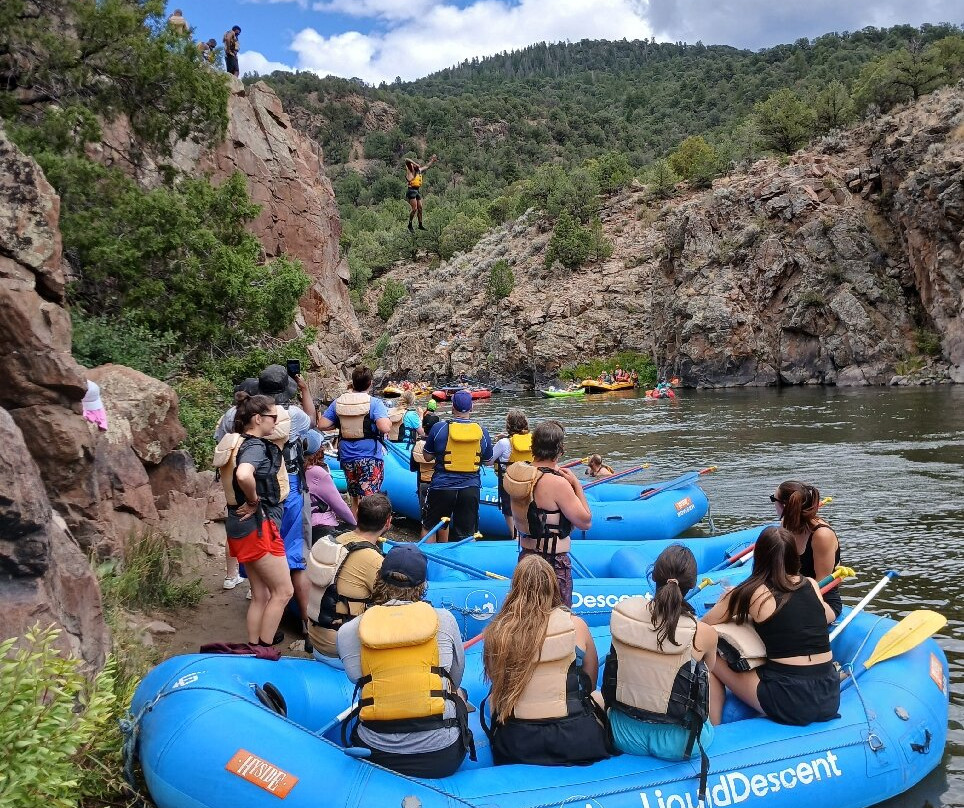 Liquid Descent Whitewater Rafting-Kremmling必去景点
