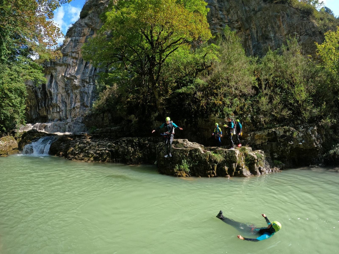 Agua y Nieve-托尔拉必去景点