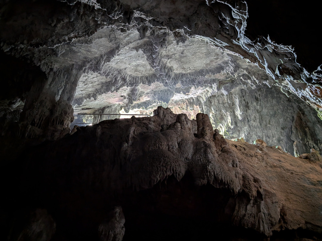 Cave Strasna Pec-Savar必去景点