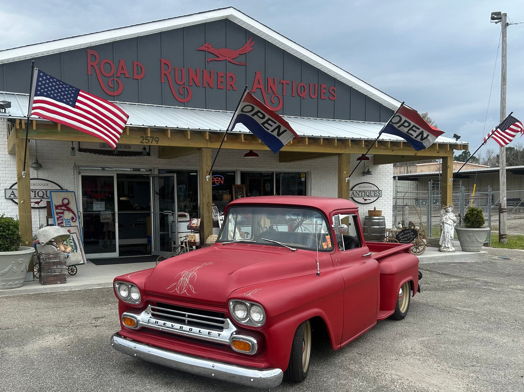 RoadRunner Antiques & More-Conway必去景点