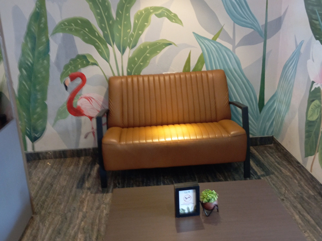 Lun Hotel Manado主图