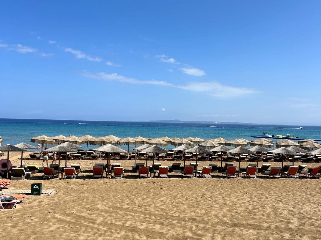 Banana Beach-瓦西里科斯必去景点