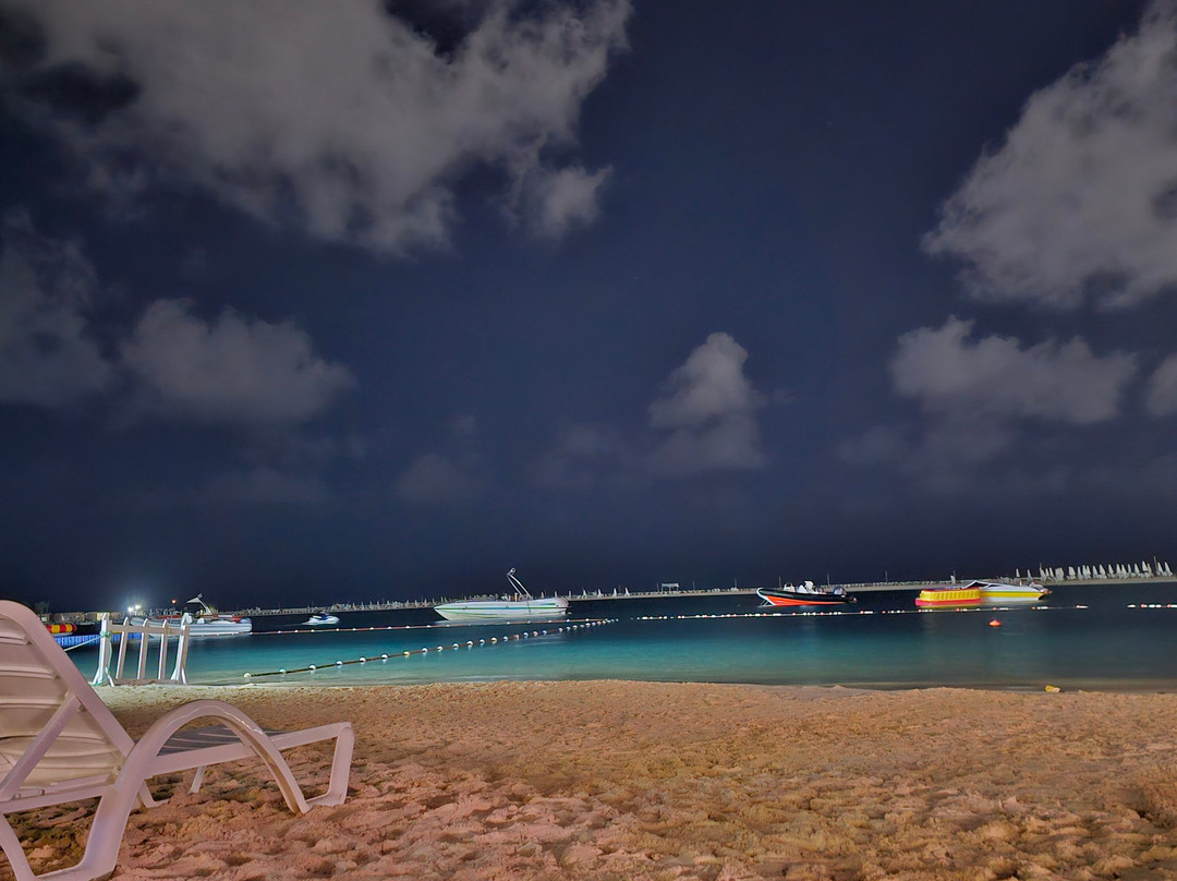 Triumph White Sands主图