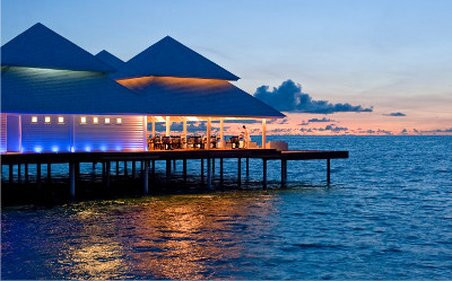 阿沙格岛酒店住宿-钻石岛泰达富士海滩和水上别墅酒店