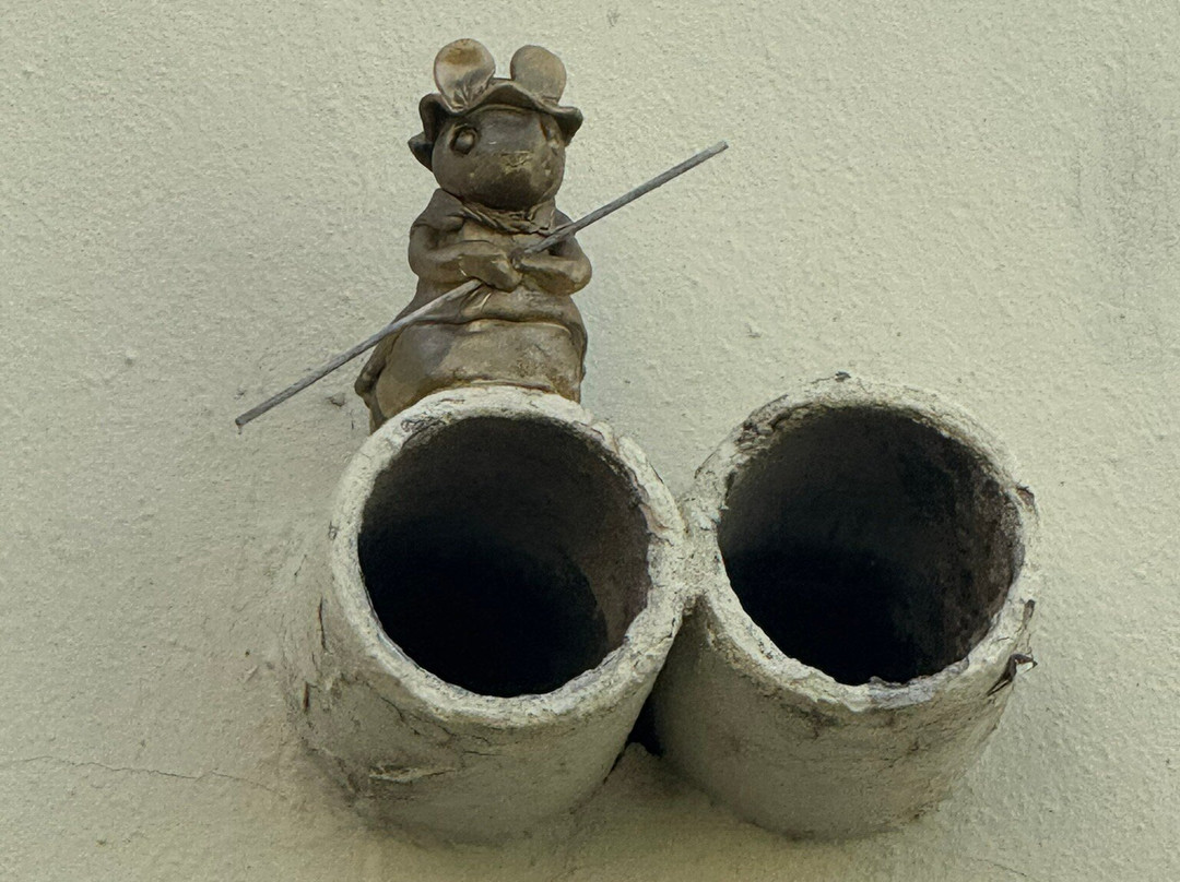 Sculpture Golden Mouse-克莱佩达必去景点