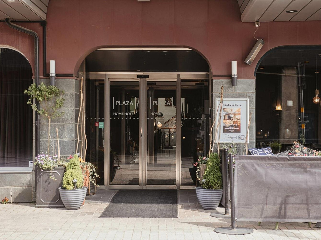 Grums酒店住宿-克拉丽奥广场酒店