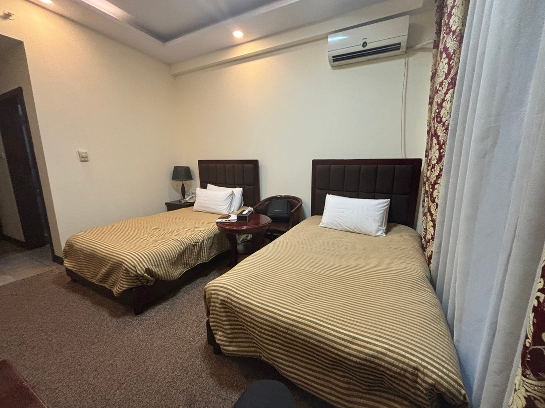 Park Star Hotel主图