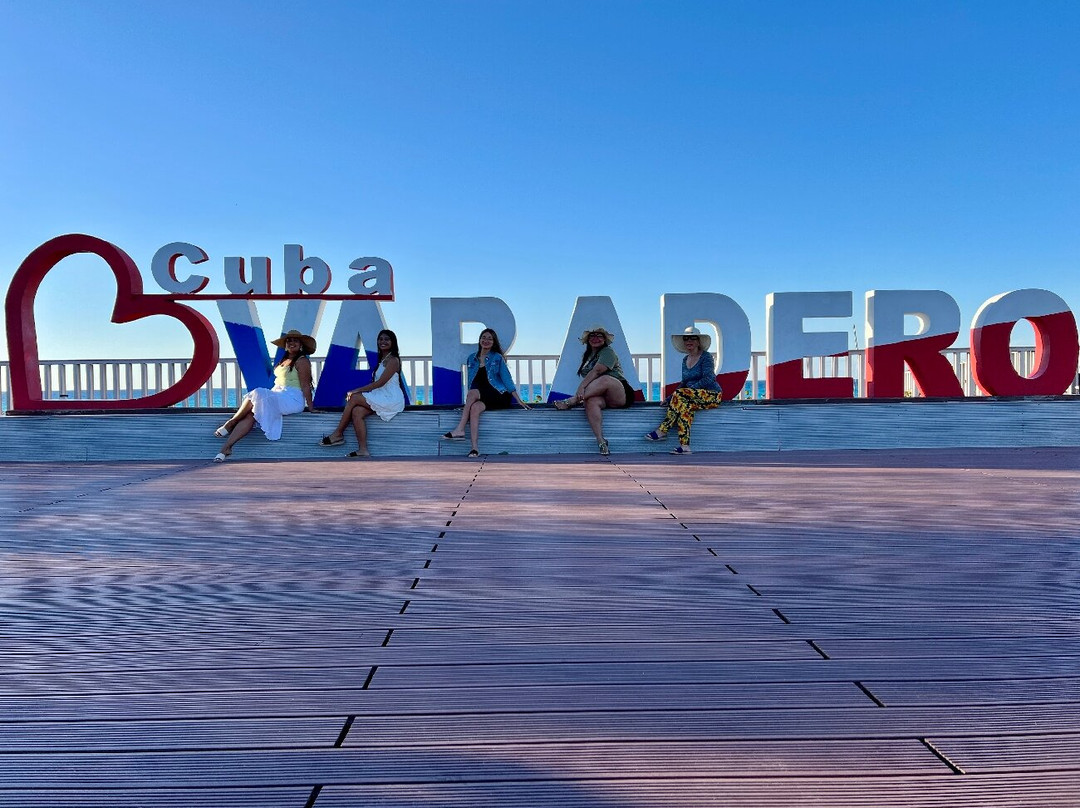 Avenida 1ra-巴拉德罗必去景点