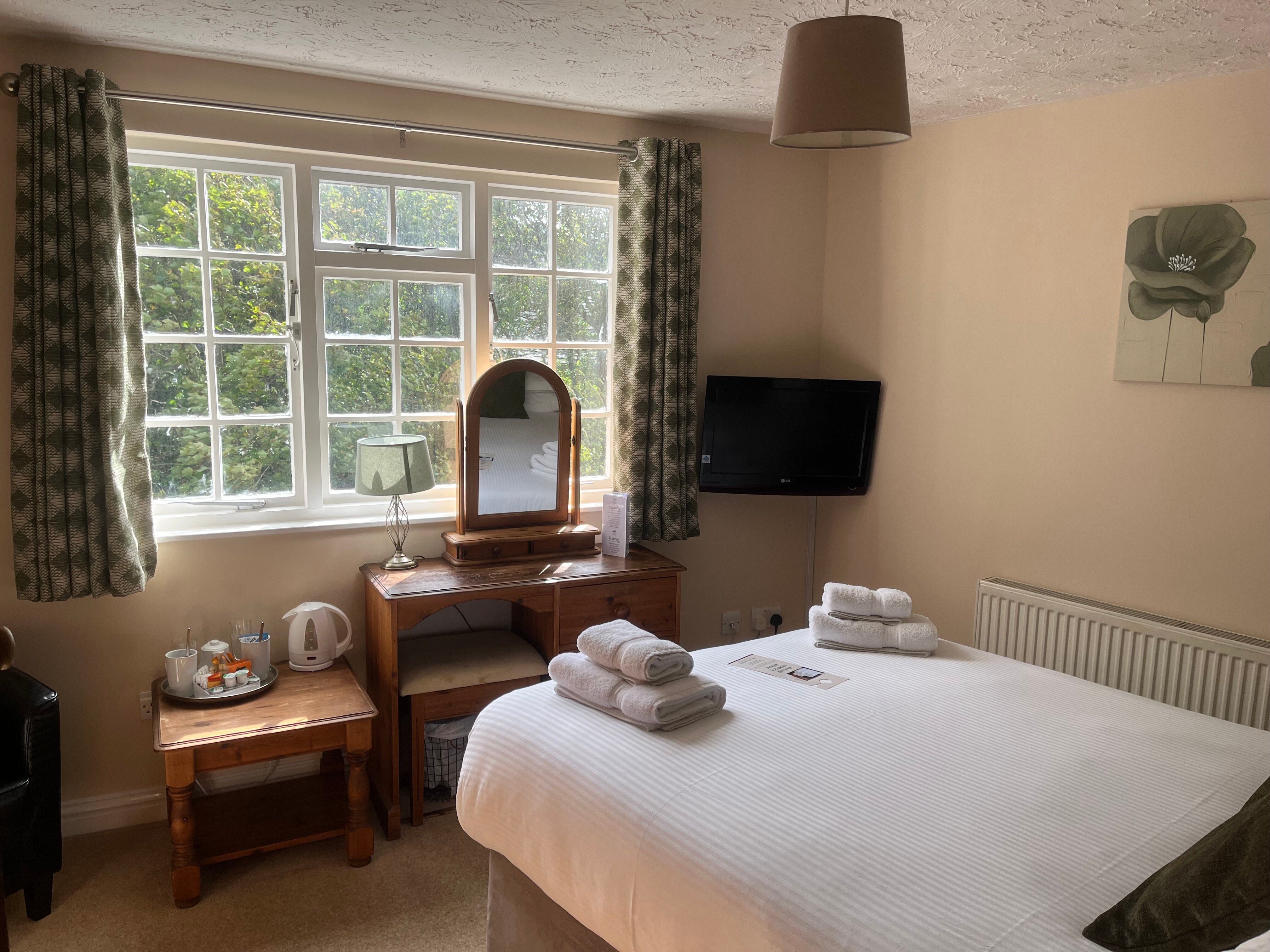 The Riverside-客卧