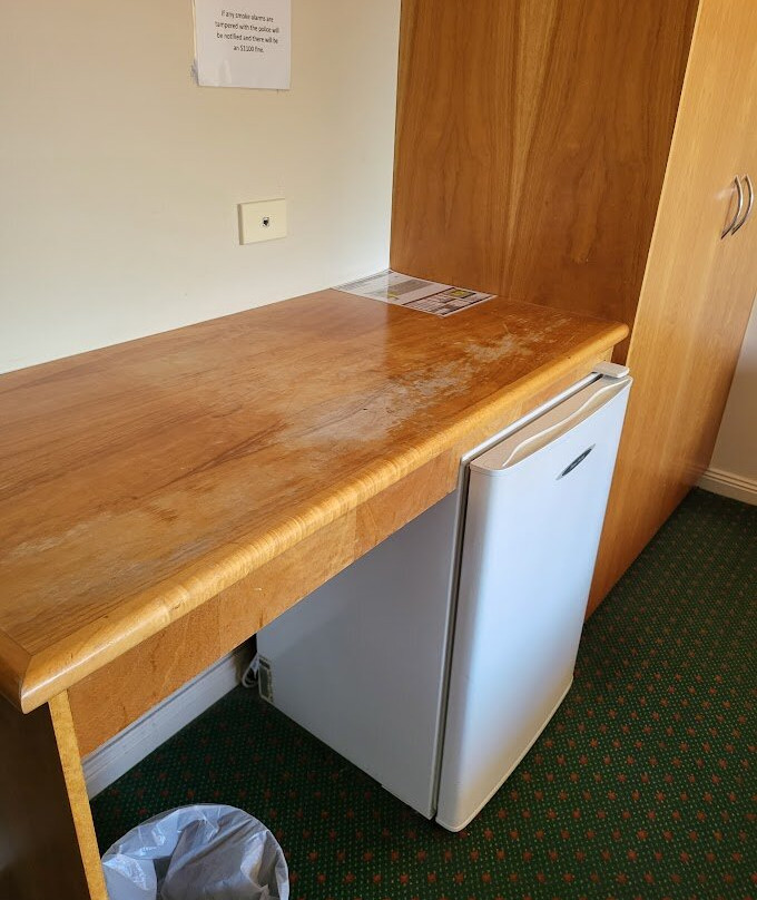 The Meadowbrook Hotel主图