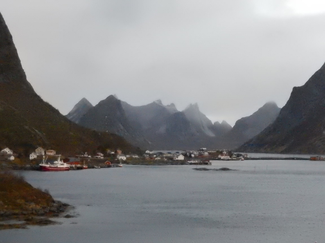 Sakrisøya-雷讷必去景点