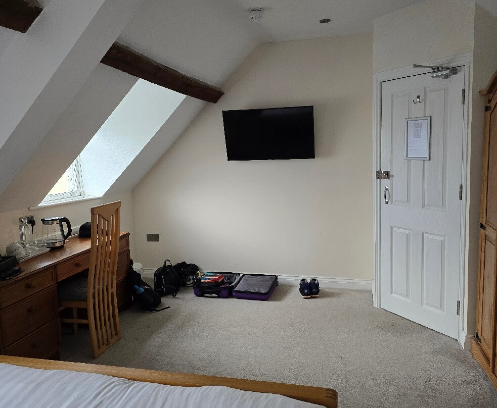 Alexandra Hotel主图