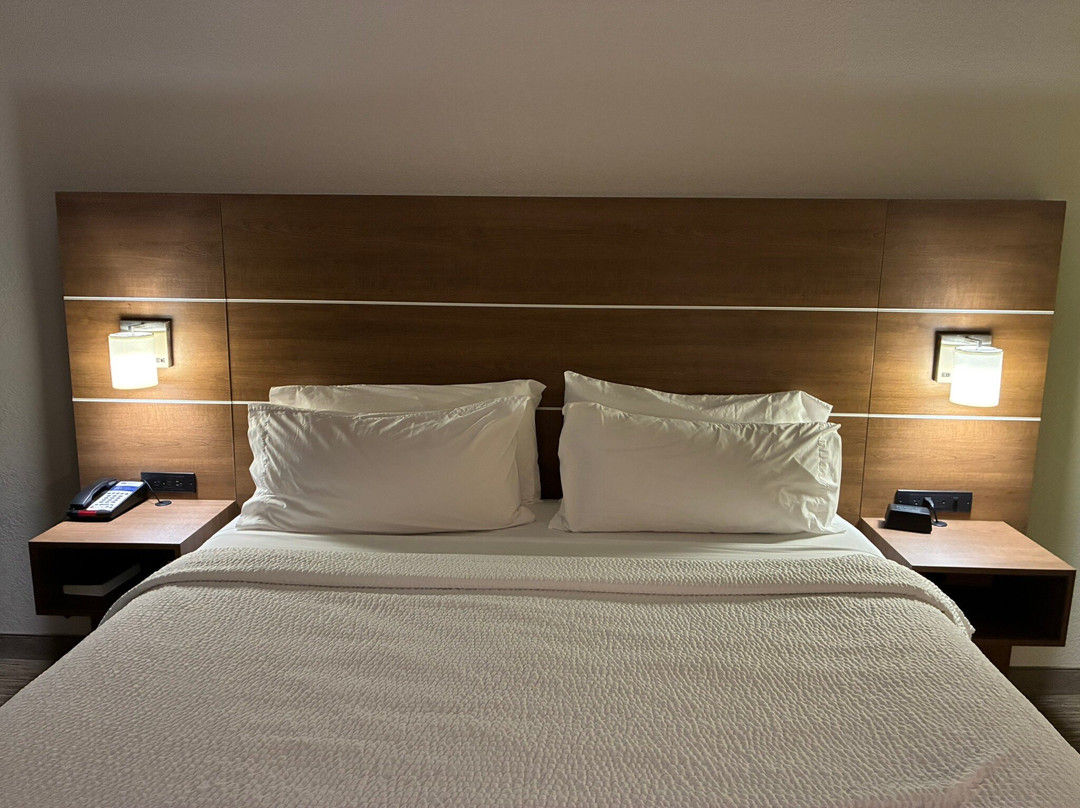 Holiday Inn Express & Suites Akron Regional Airport Area By IHG主图