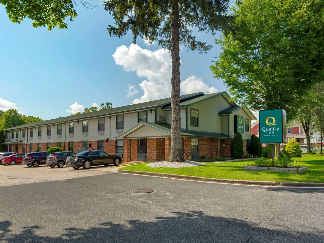 利镇酒店住宿-Quality Inn