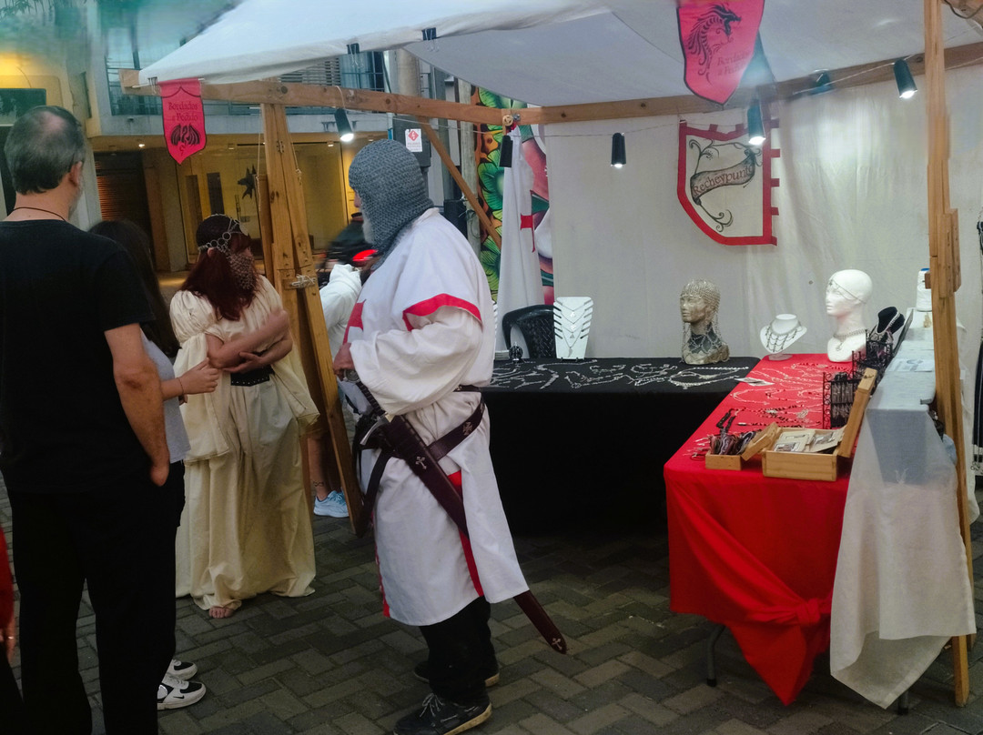 Paseo de Compras Antiguo Mercado y Vieja Terminal-瓜莱瓜伊丘必去景点