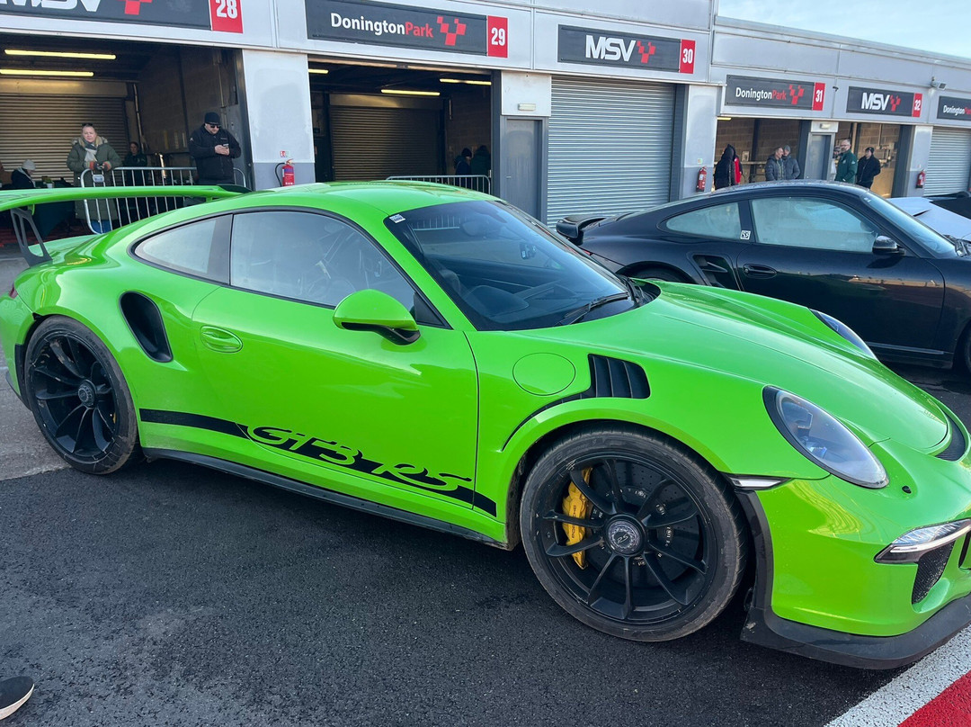 Everyman Driving Experiences-Hoton必去景点