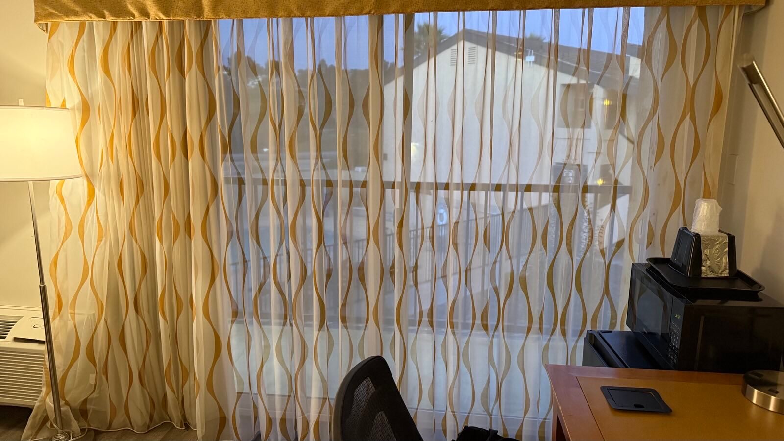 阿罗哈旅馆-官方