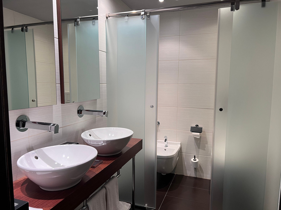 黑松露酒店主图