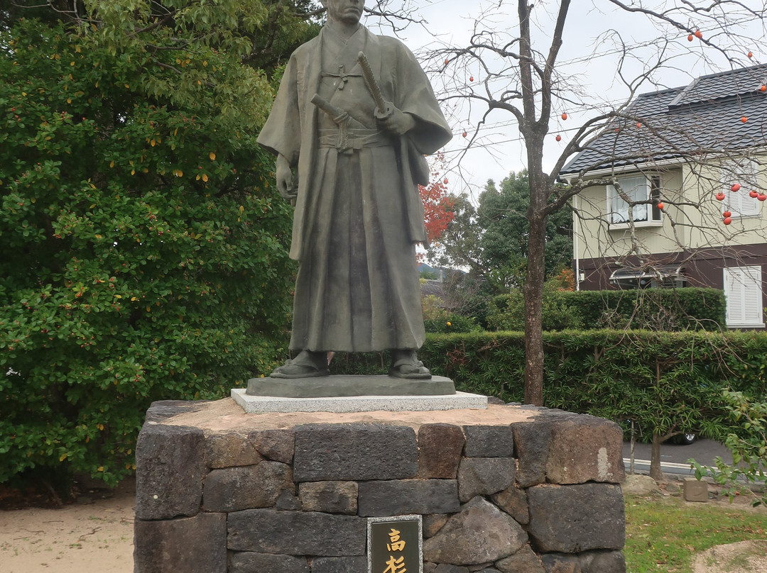 Takasugi Shinsaku Statnding Statue-萩市必去景点