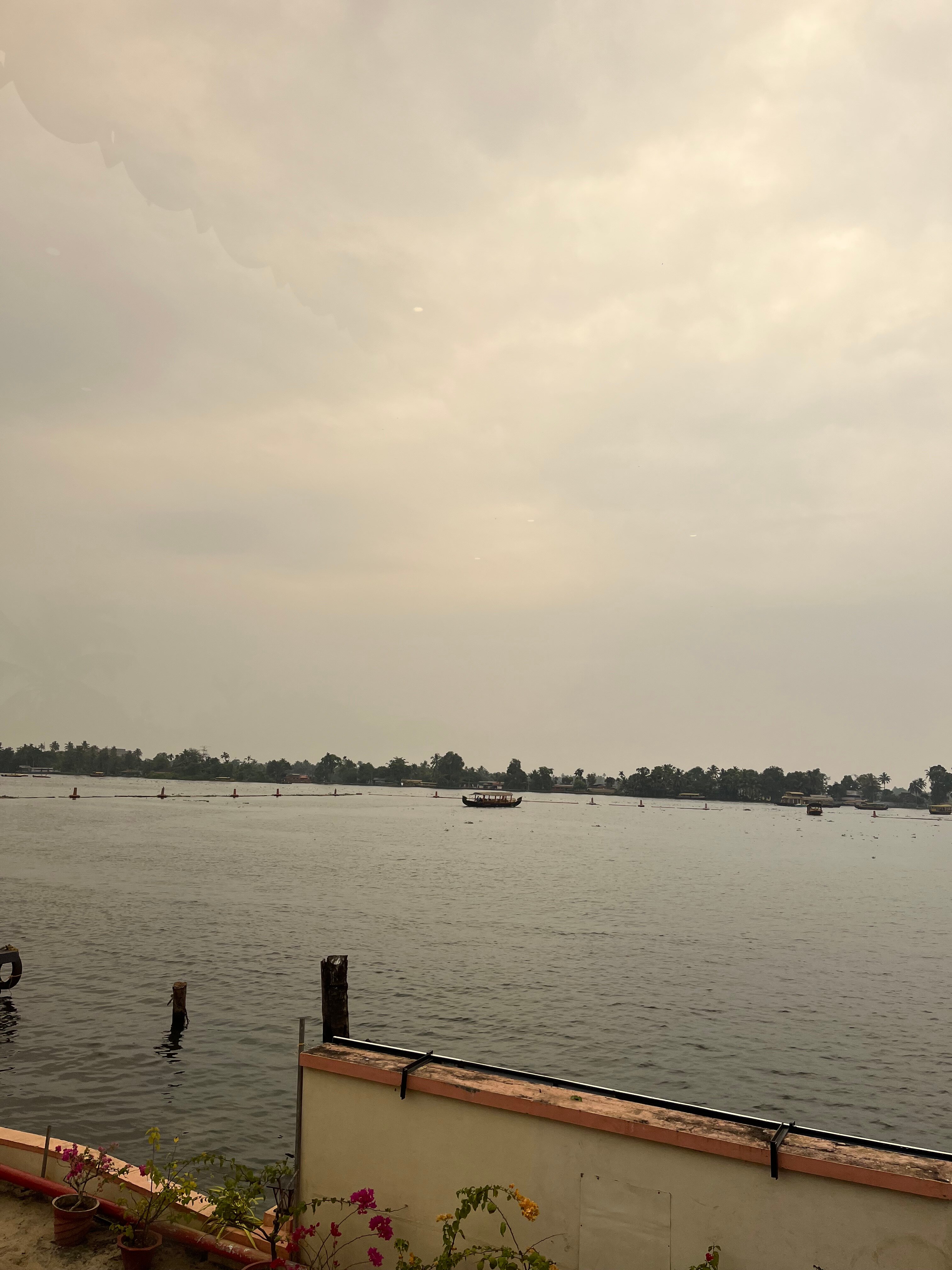 湖宫 - 豪华回水渡假村-官方